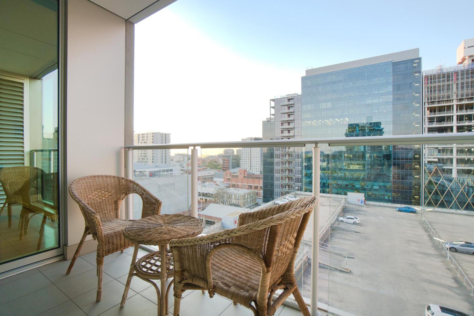 Amyra Residences At The Rowlands Apartments แอดิเลด ภายนอก รูปภาพ